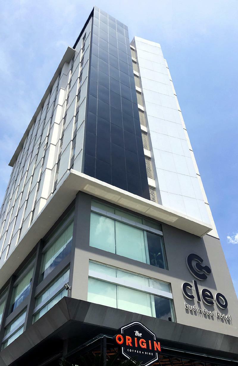 Cleo Hotel Jemursari Surabaya Eksteriør billede